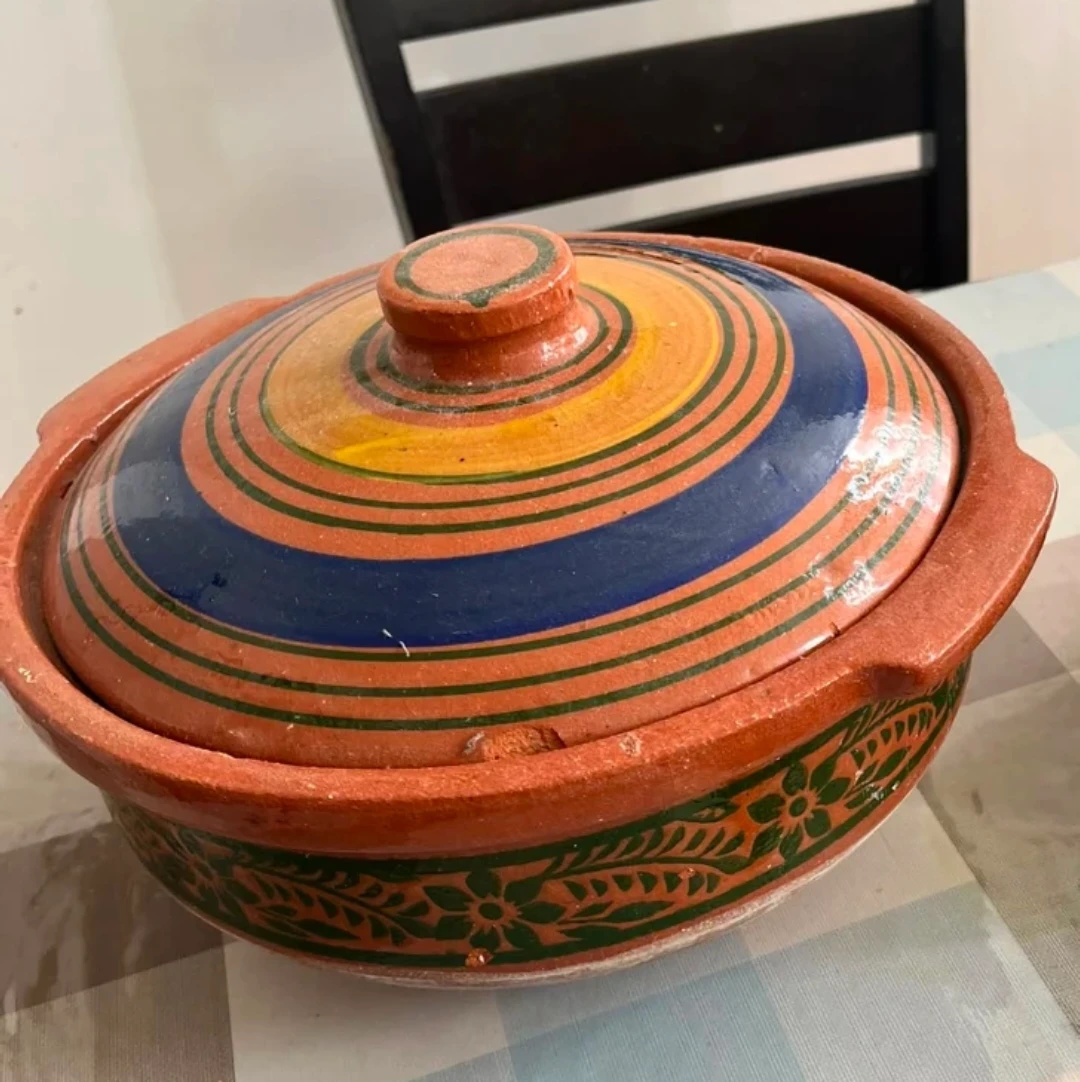 Terracotta Clay Pot with Lid
