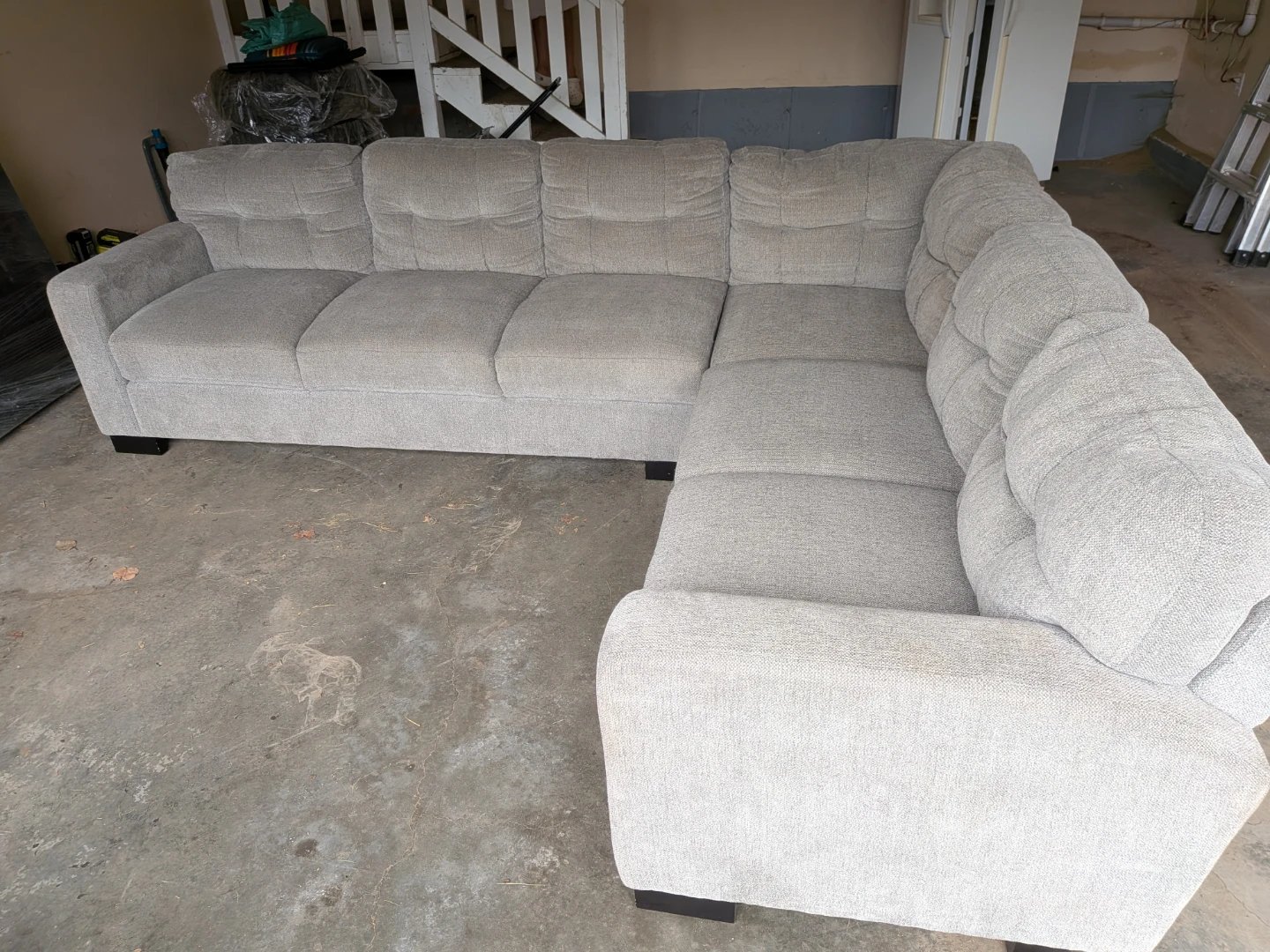 Grey Right Facing Sectional Sofa