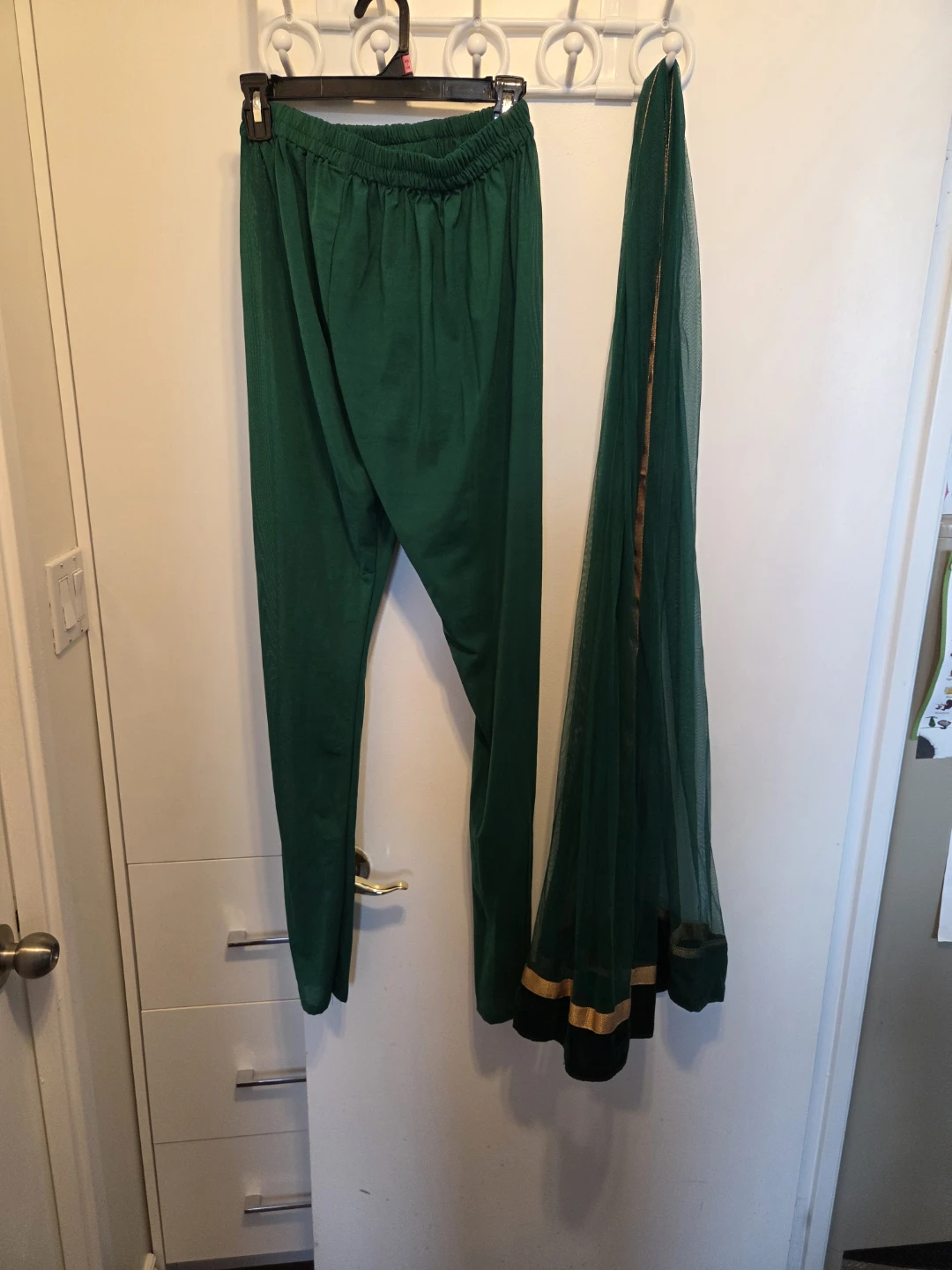 Shalwaar Kameez Green Velvet dress 3 piece set - photo 5