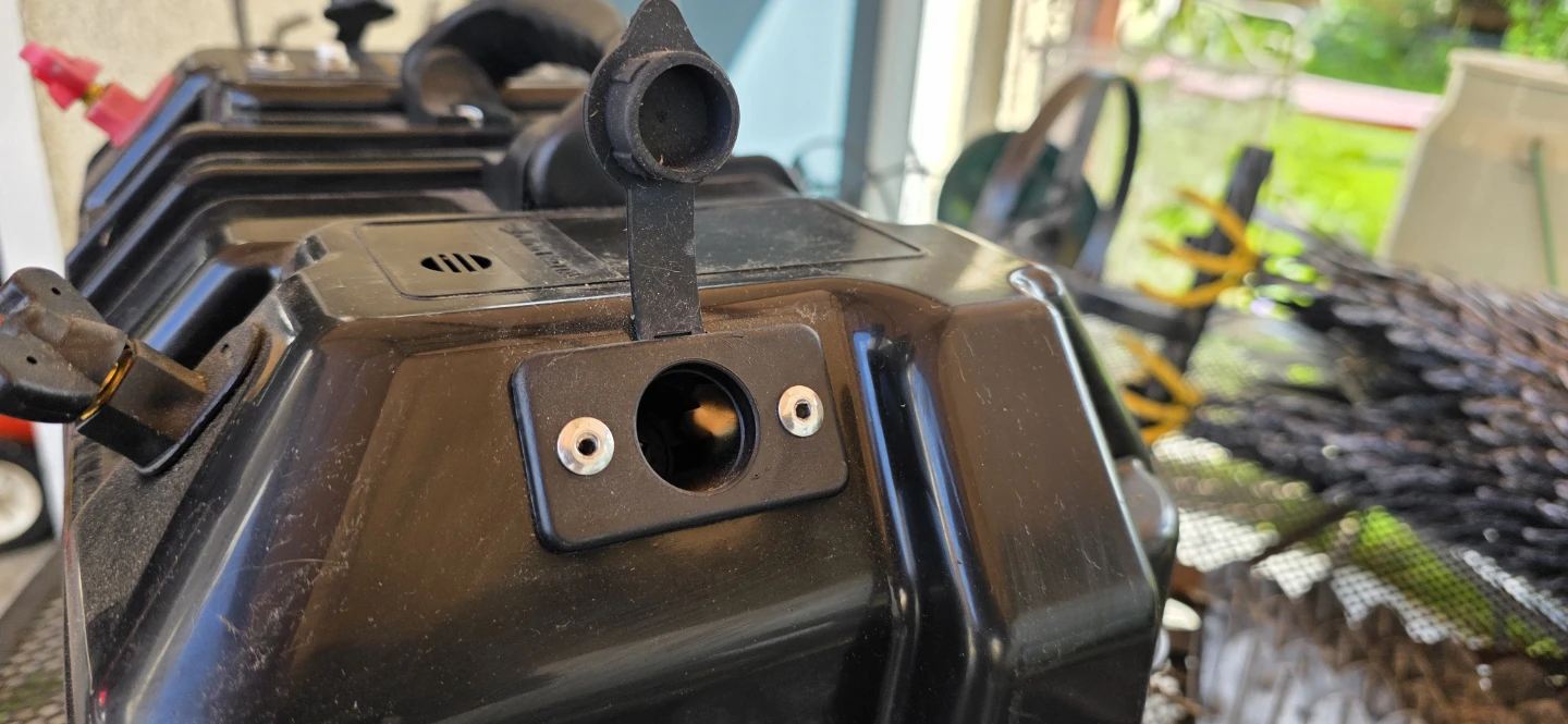 Minn Kota Trolling Motor Power Center - photo 2