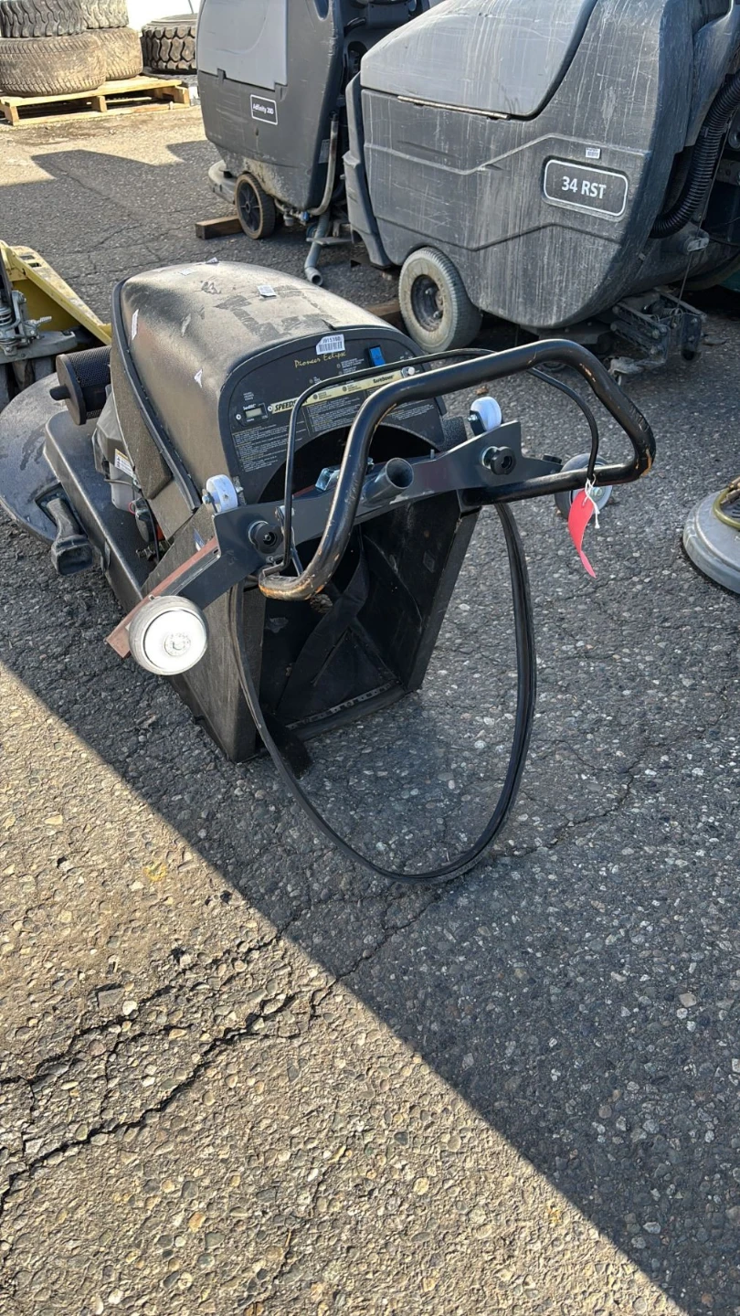 Floor Burnisher Scrubber Machine - photo 5