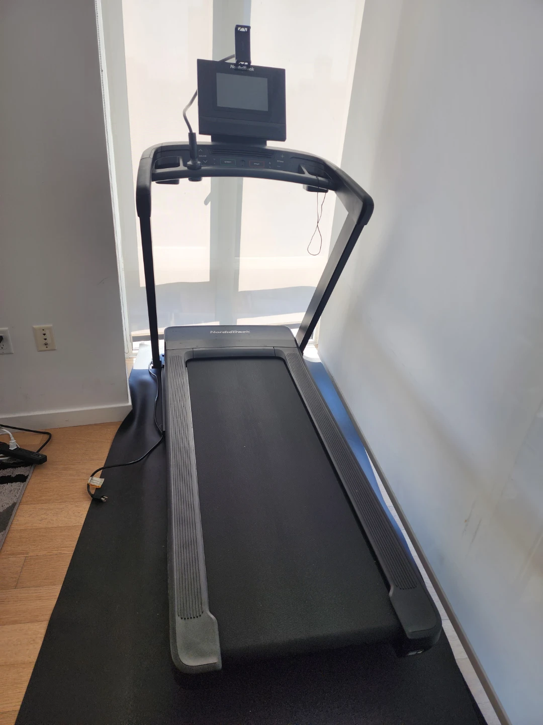 NordicTrack  T series 10 Treadmill
