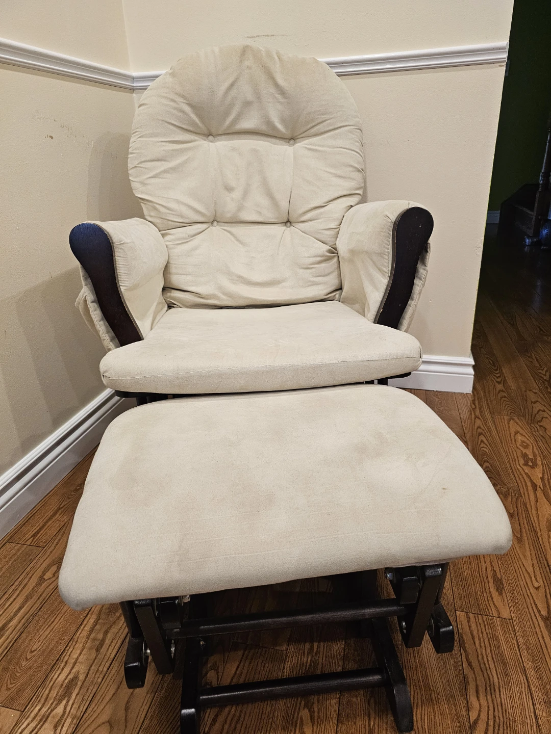 Storkcraft Hoop Glider and Ottoman Set - photo 3