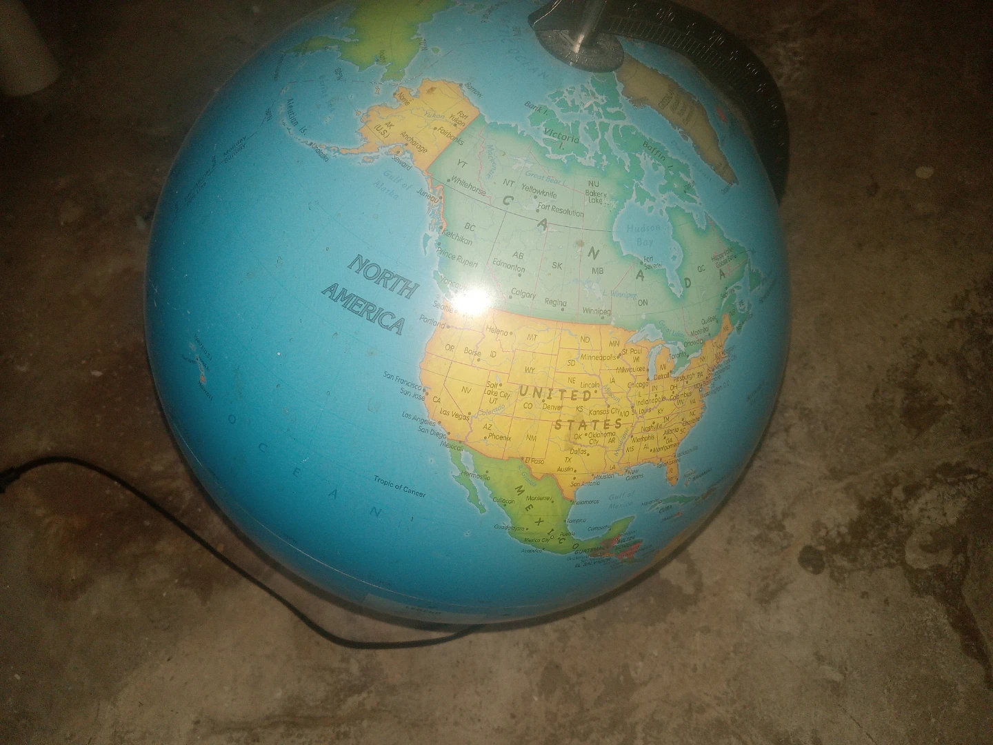 Globe that lights up (World atlas) - photo 5