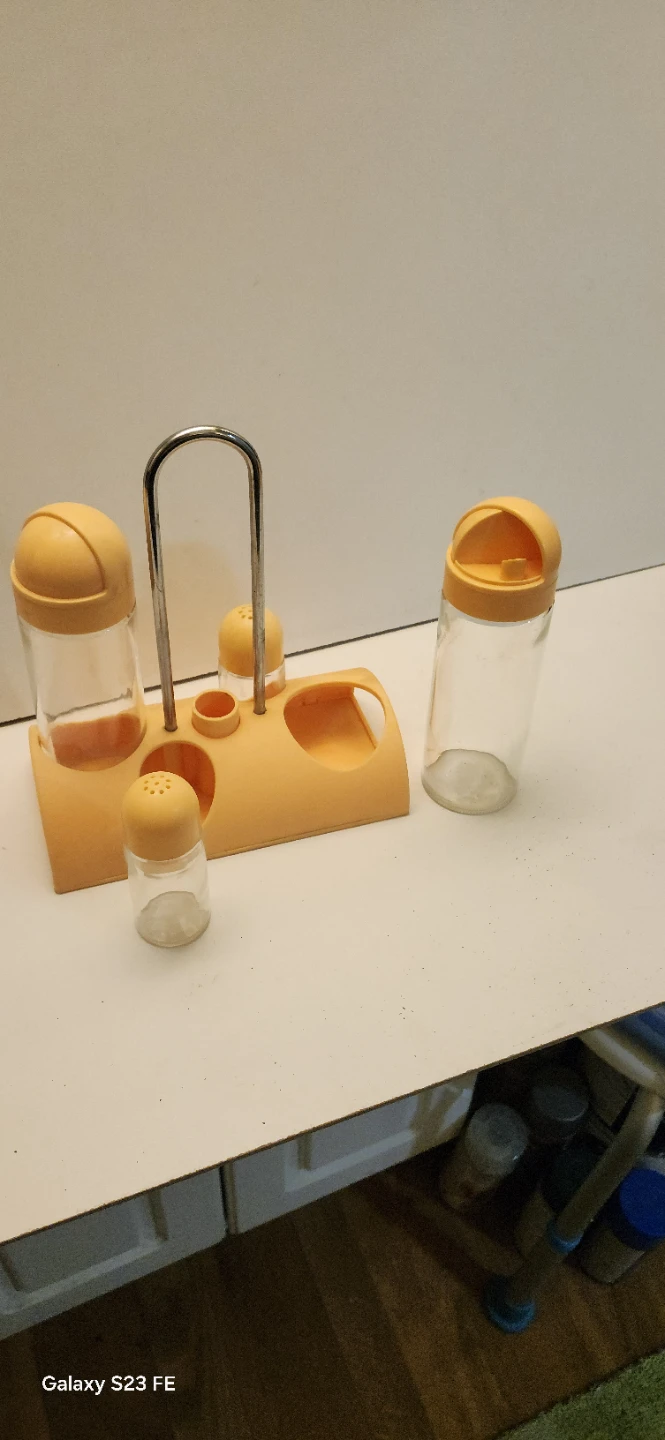 Spice Rack Set with 4 Glass Shakers - photo 3