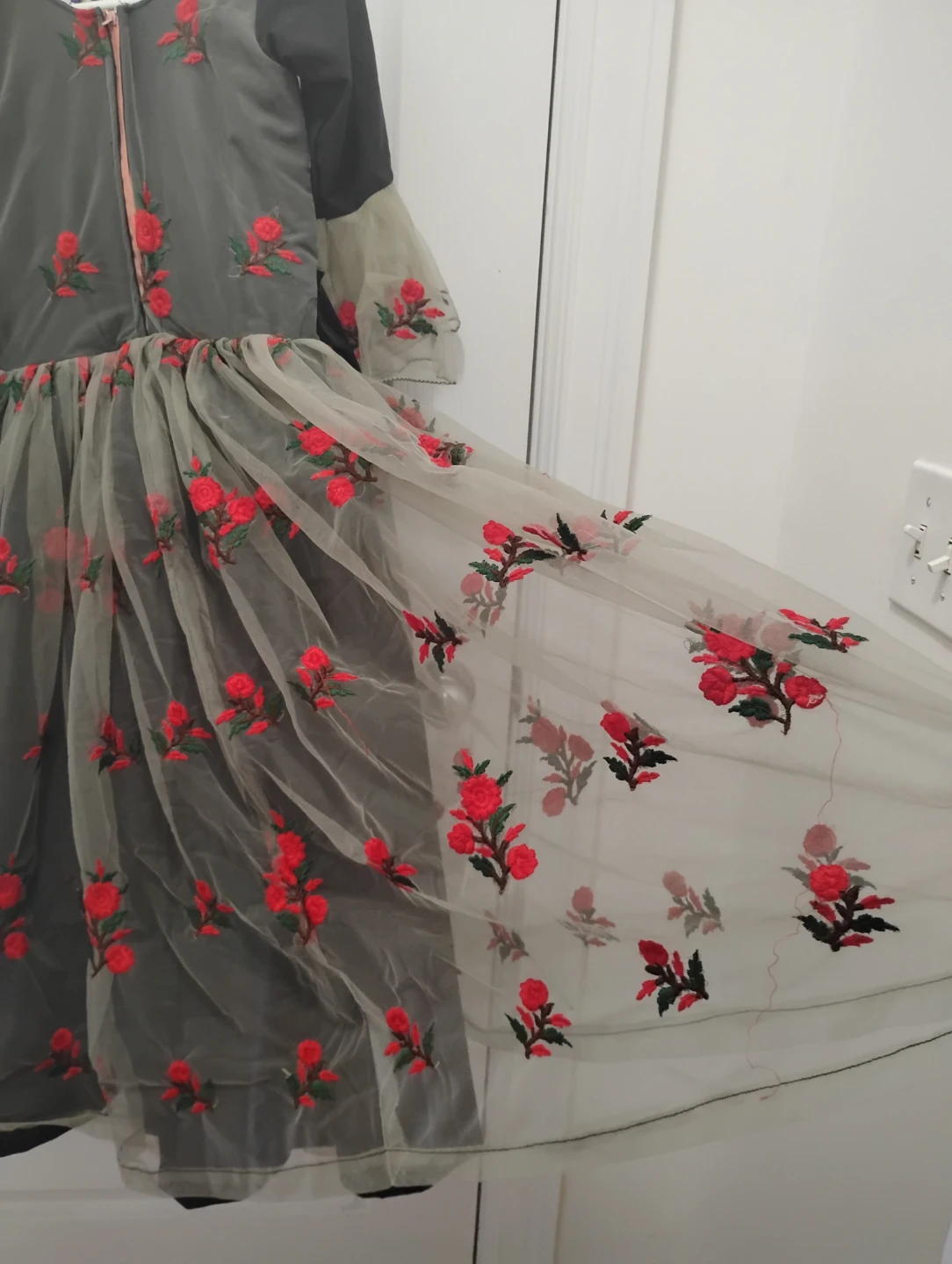 Girls' Gown - photo 2