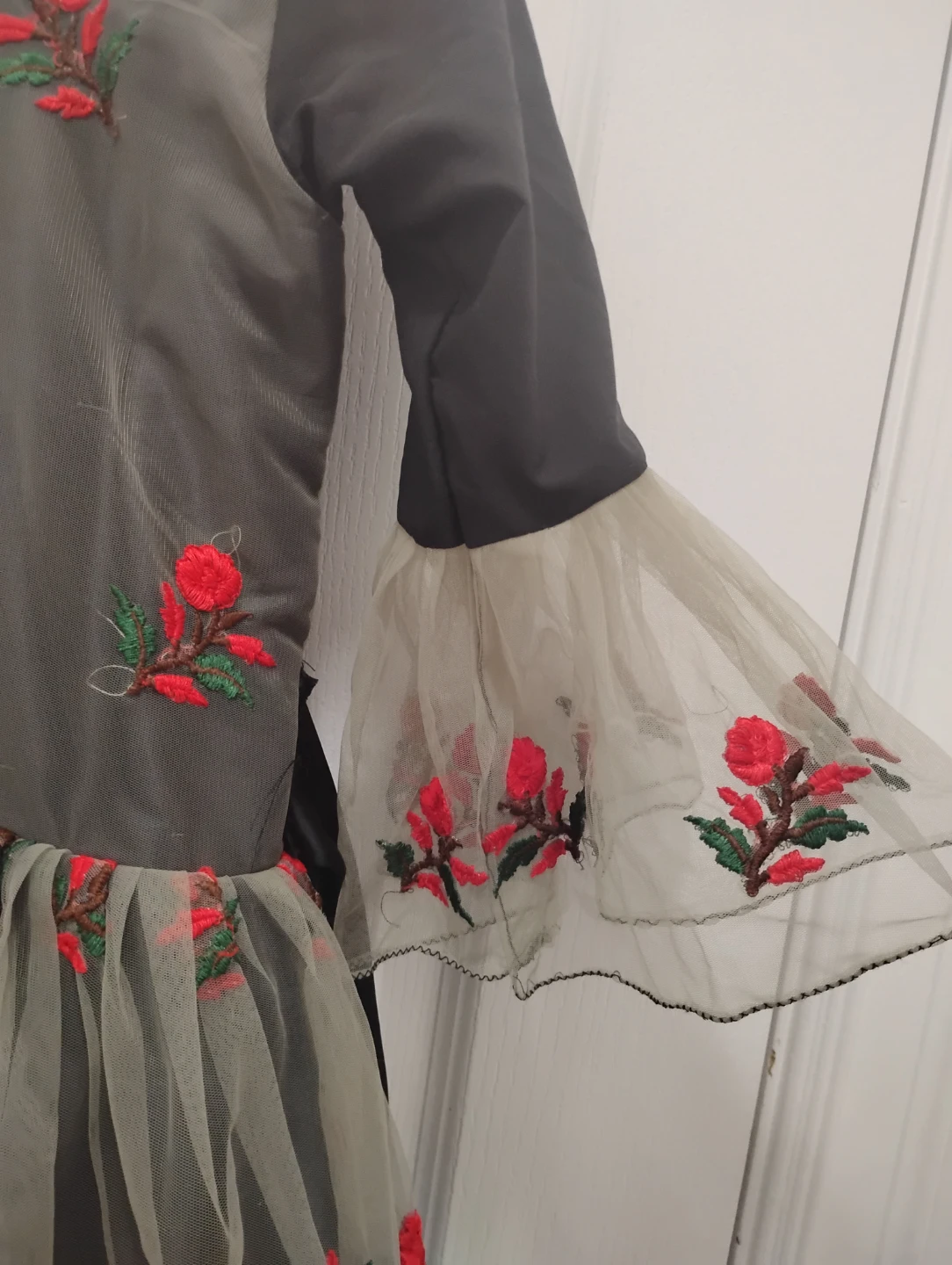 Girls' Gown - photo 3