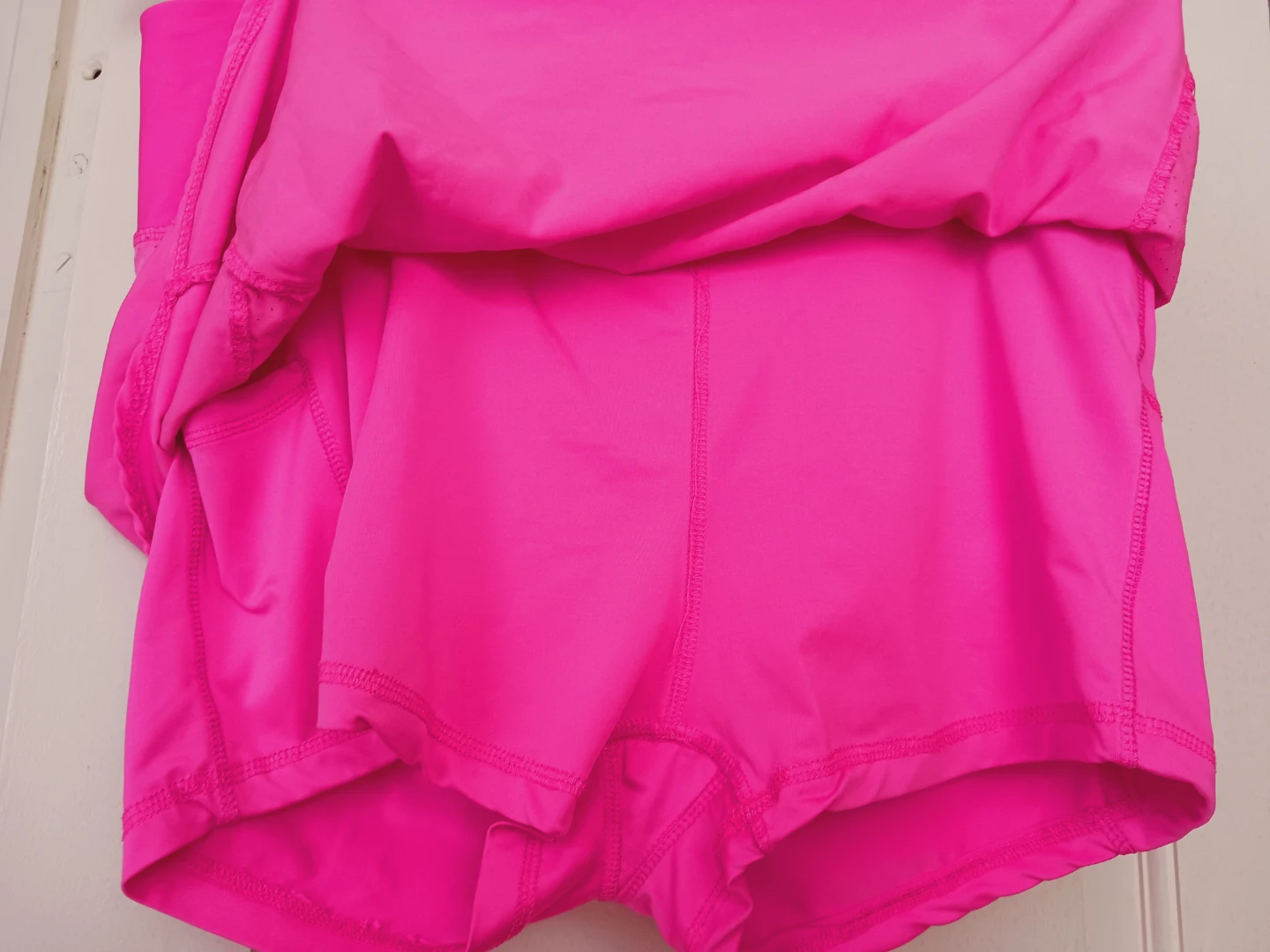 Athletic Tennis Pink Skirt with built-in shorts. Size L. - photo 3