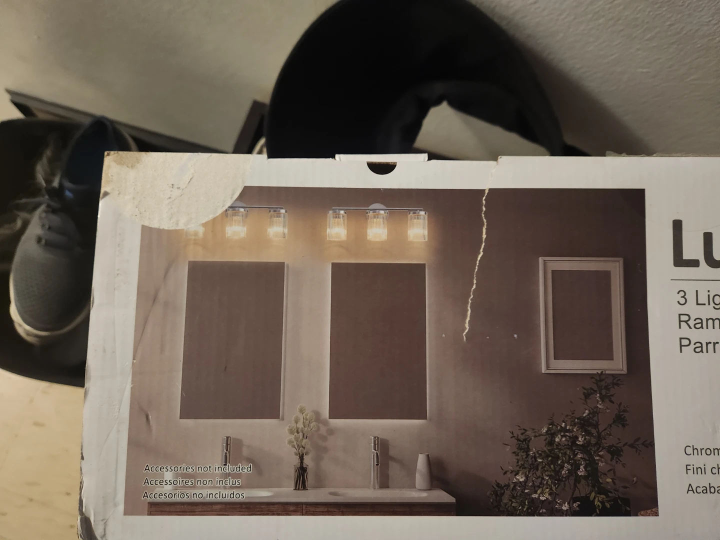 Luca 3 light vanity bar washroom - photo 2