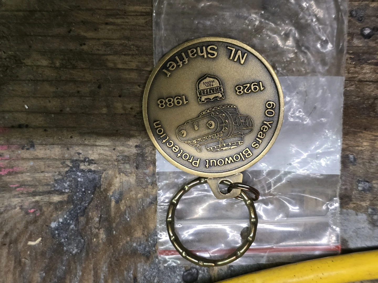 NL Shaffer 1928-1988 Commemorative Keychain - photo 2
