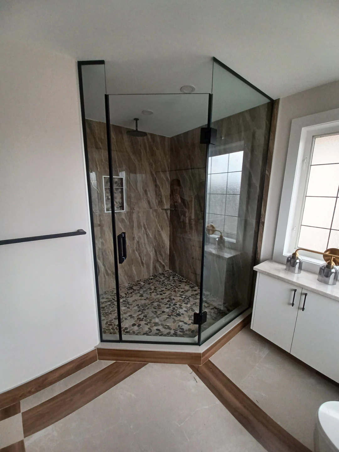 Glass supply and/or install