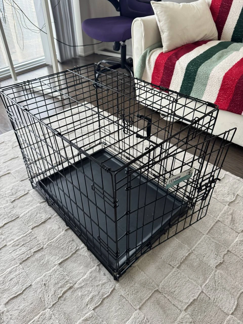 Metal dog crate (60L x 43W x 49H) - photo 4