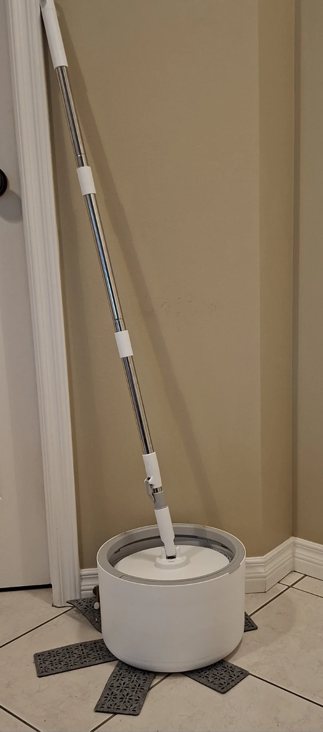 InnoWellClean Spin Mop with Bucket