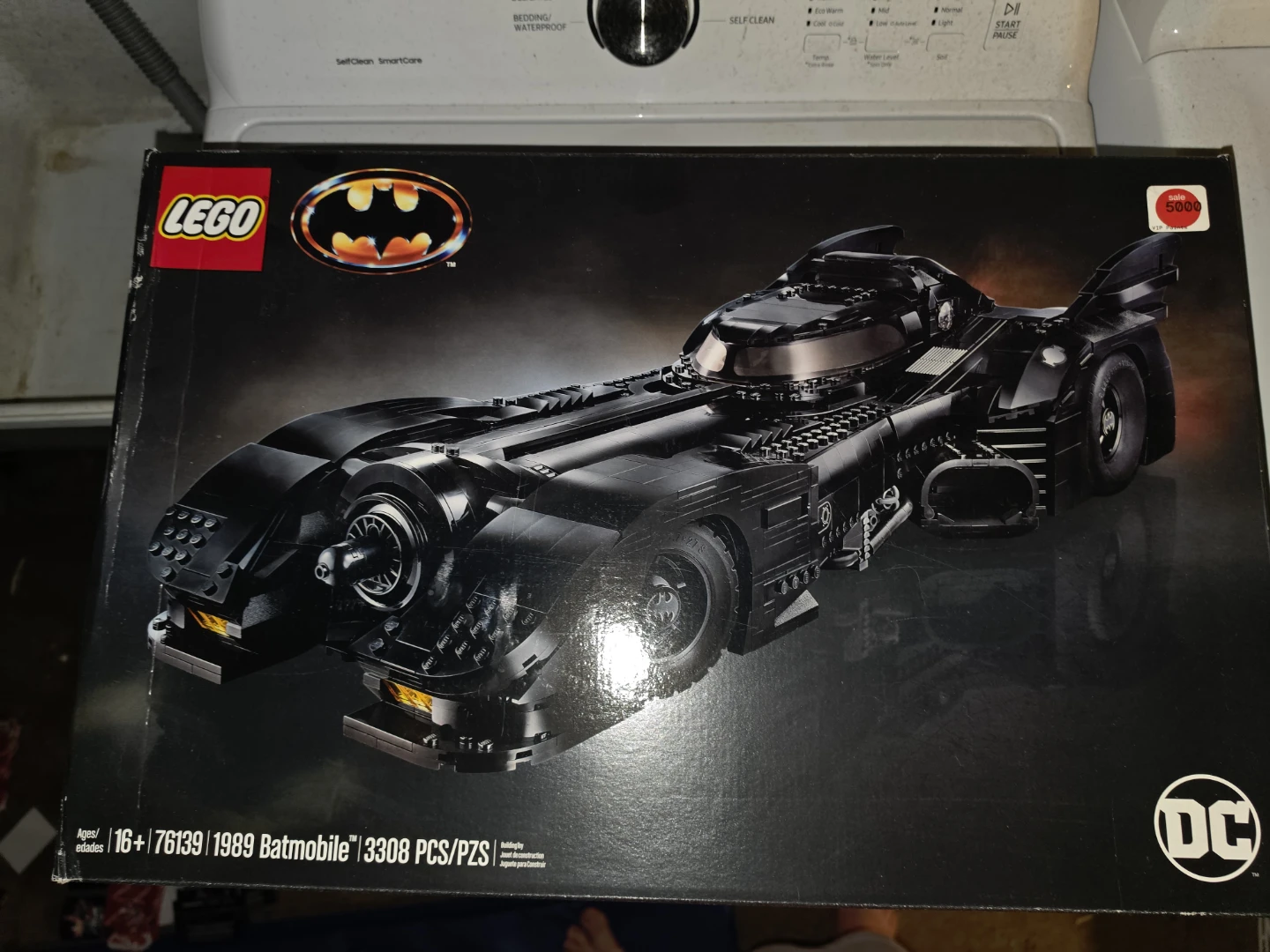 LEGO 1989 Batmobile 76139