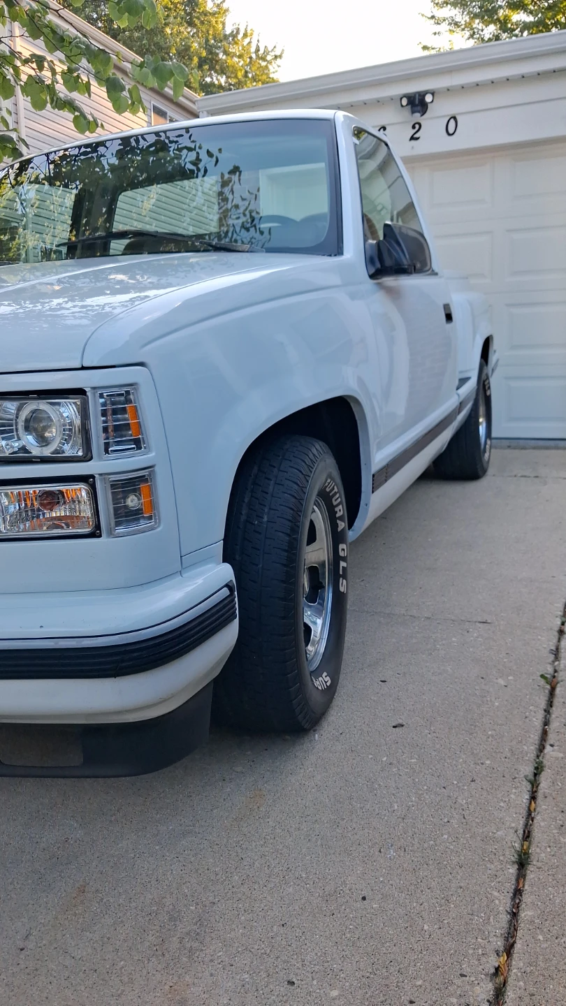 White GMC Sierra 400SS Pickup Truck - photo 4