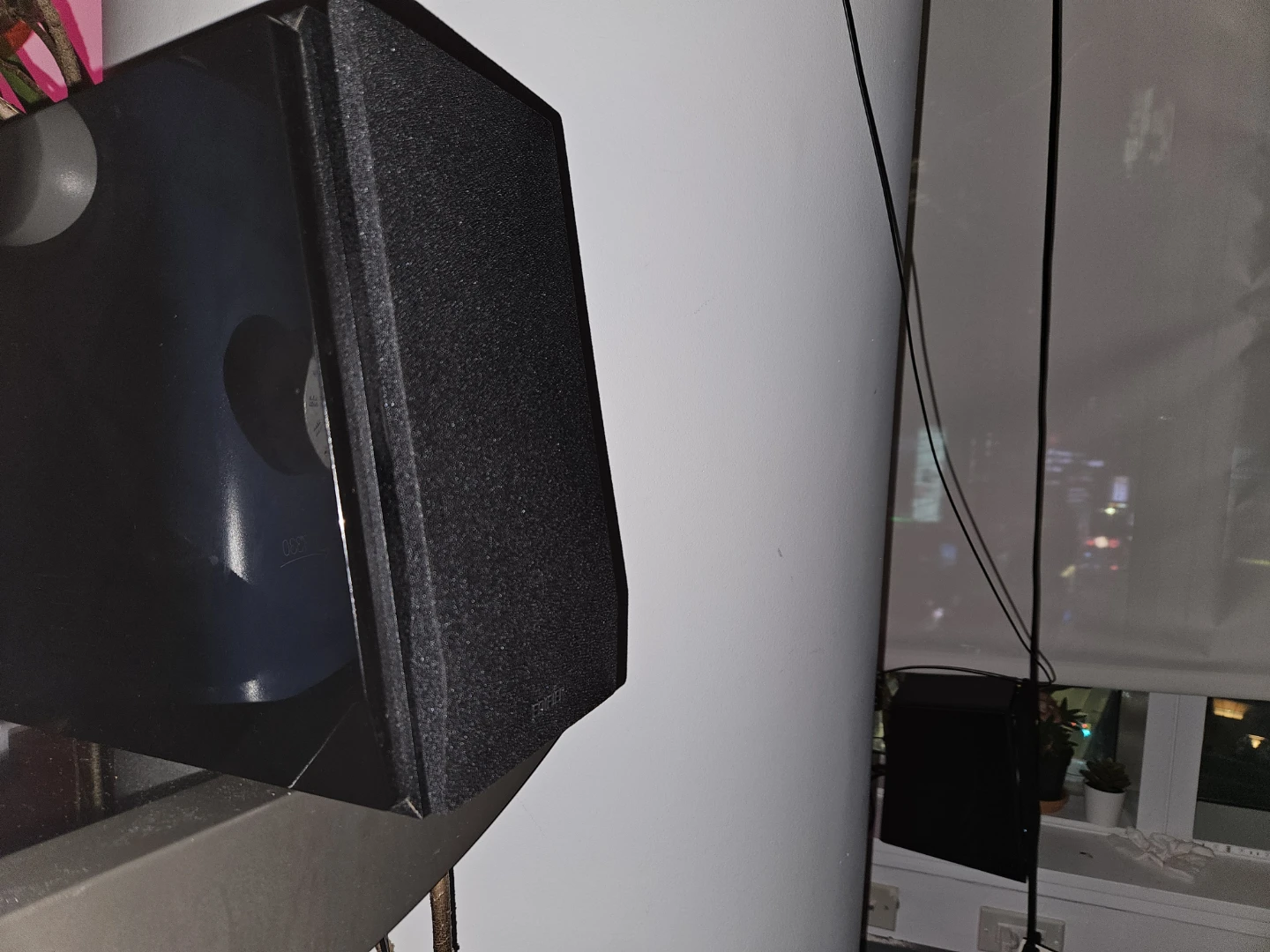 Edifier Speakers (bluetooth) r1850db with subwoofer out - photo 4