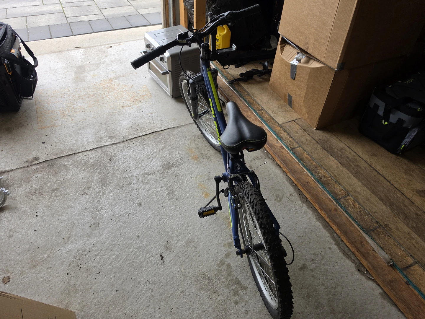 Raleigh Kids' Trail Bike - photo 2