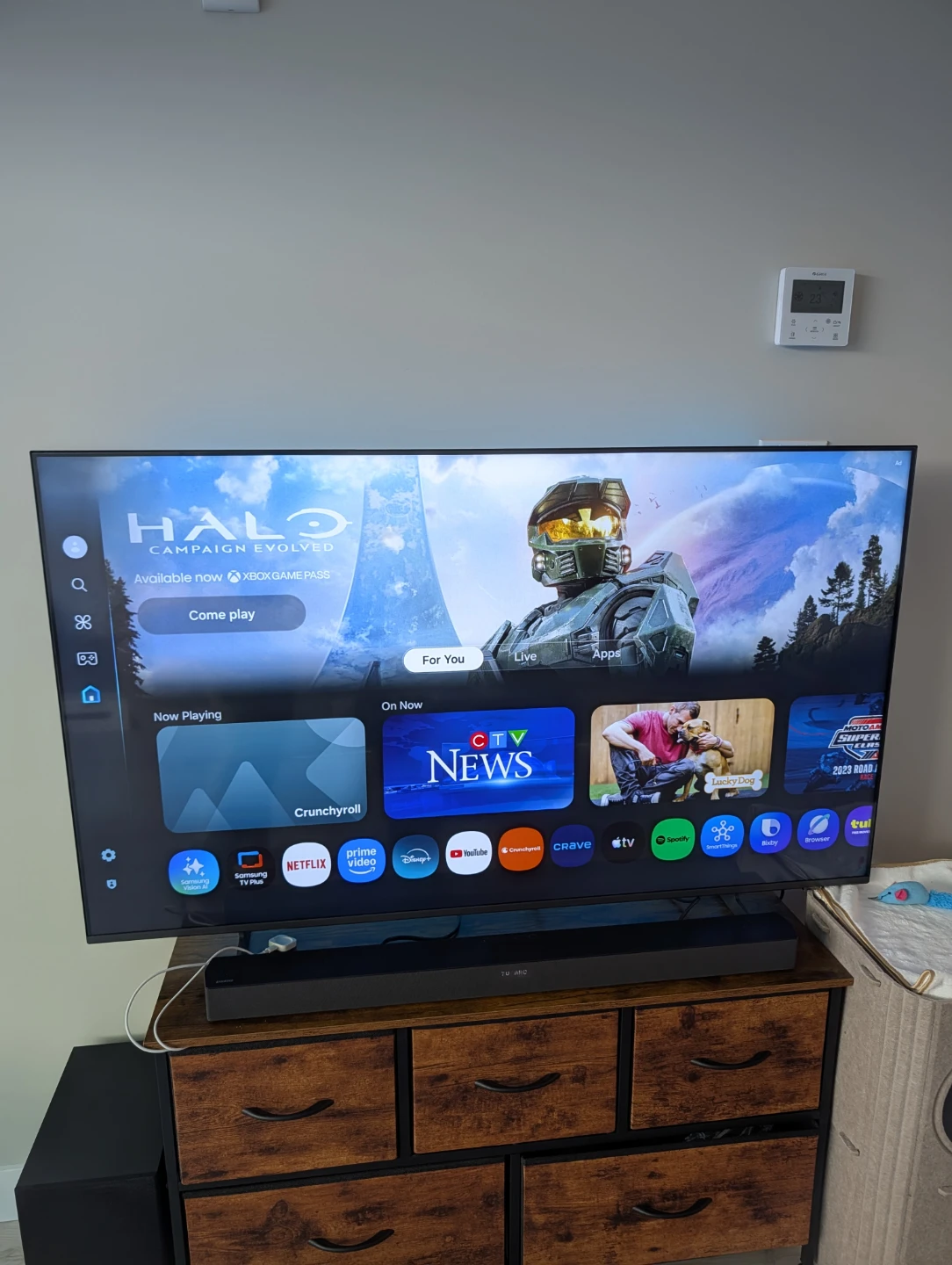 Samsung 55" UHD 4K Smart TV UN55U8200FF