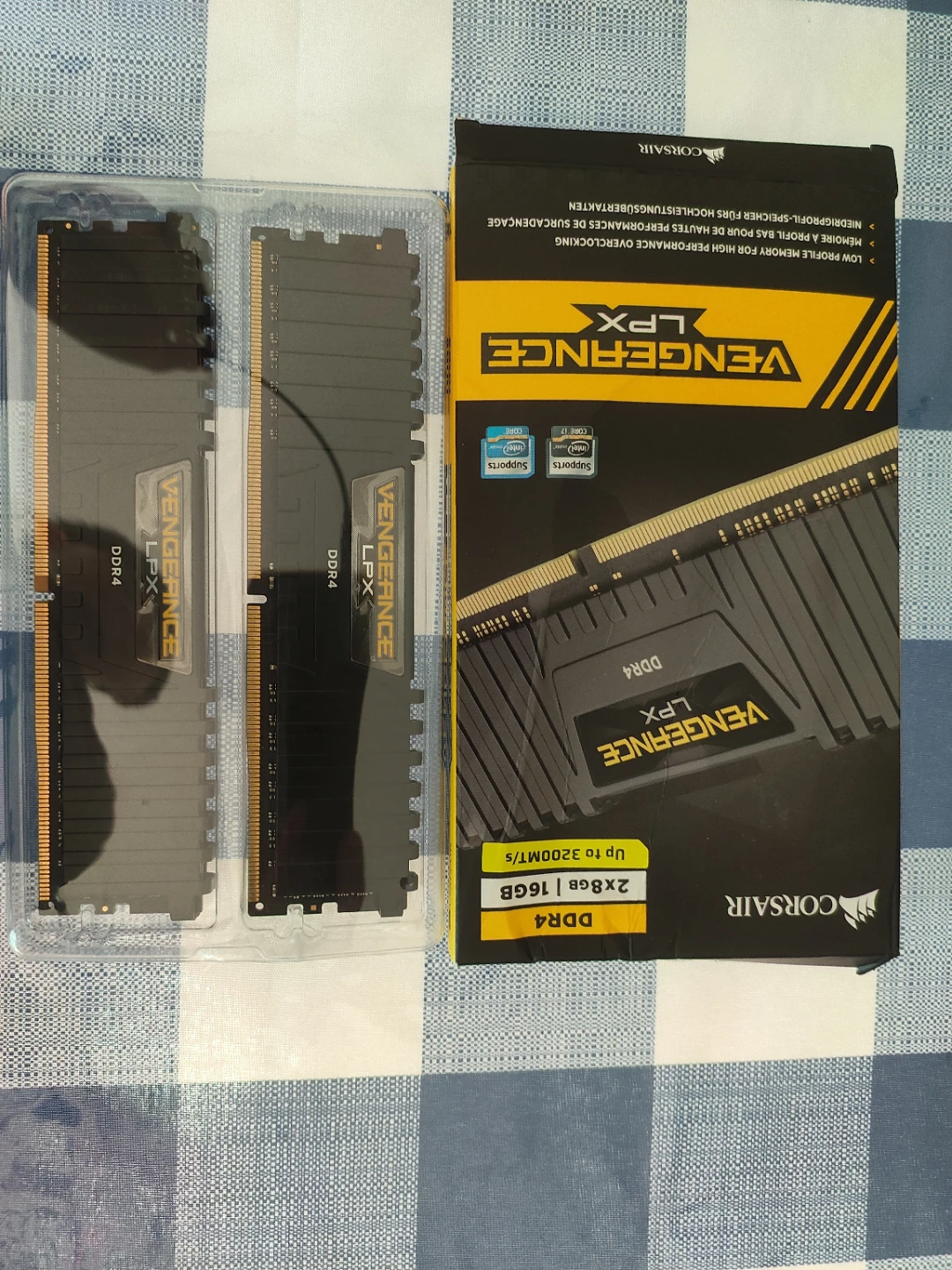 Corsair Vengeance LPX DDR4 RAM Kit