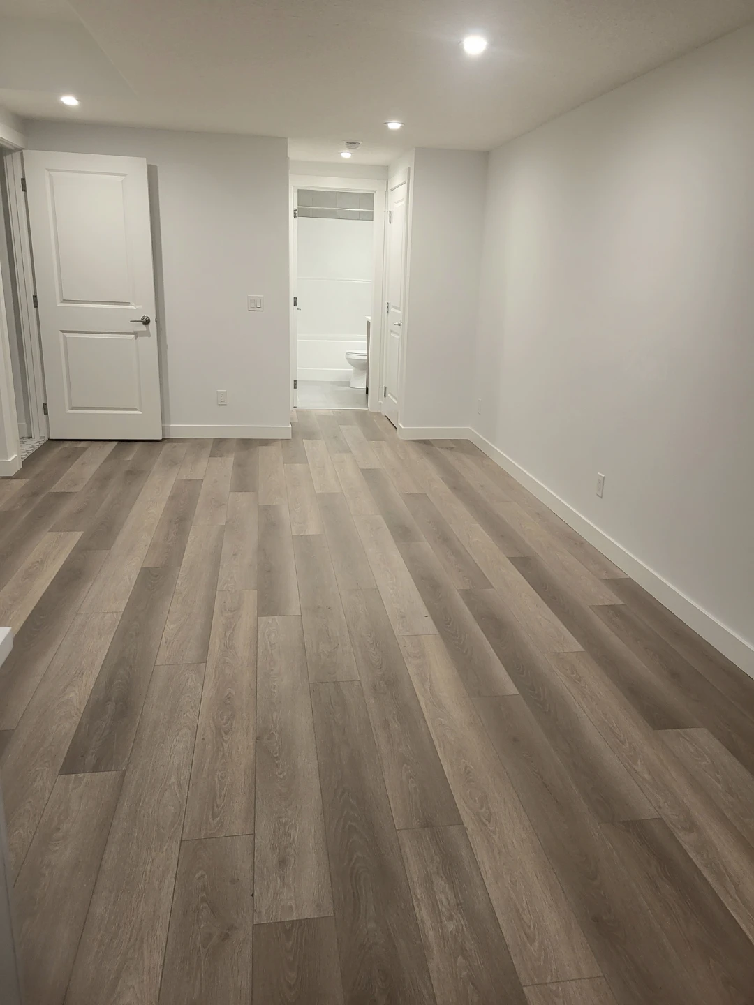 Basement for Rent - photo 3