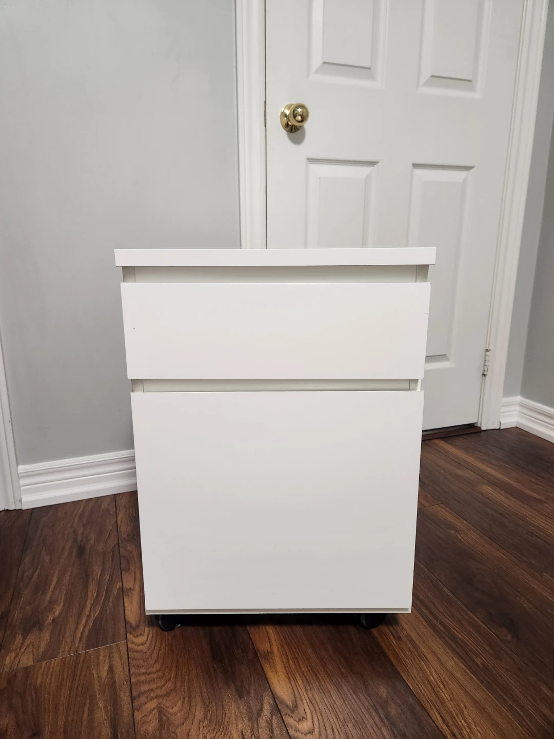 White 2-Drawer Filing Cabinet with Wheels