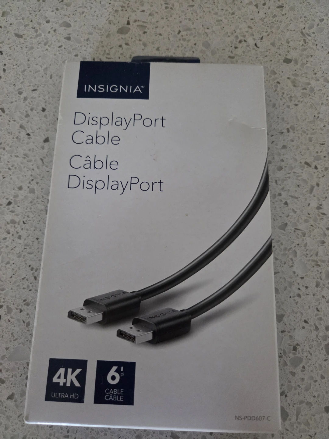Insignia DisplayPort Cable 4K Ultra HD 6'