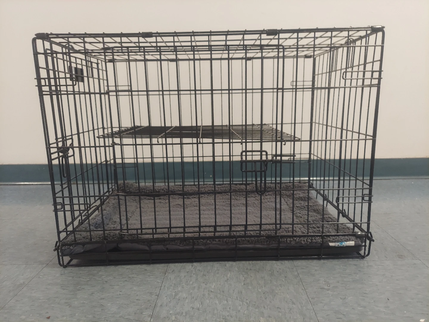 Two door folding pet crate. - photo 2