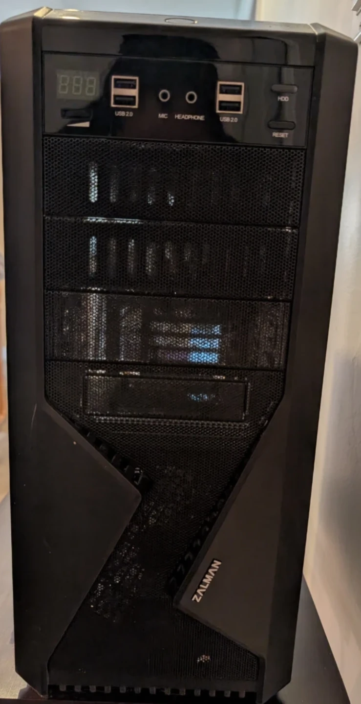 Zalman PC Tower Case - photo 3