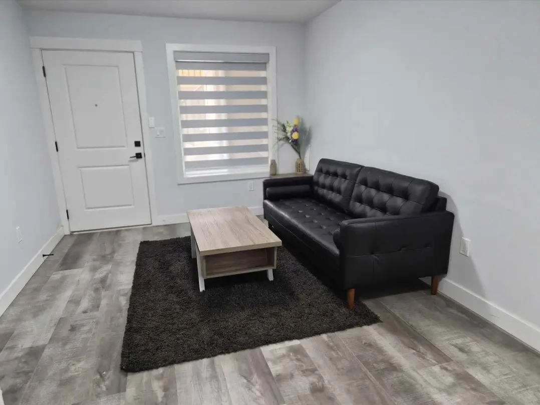 Private room for rent - photo 3