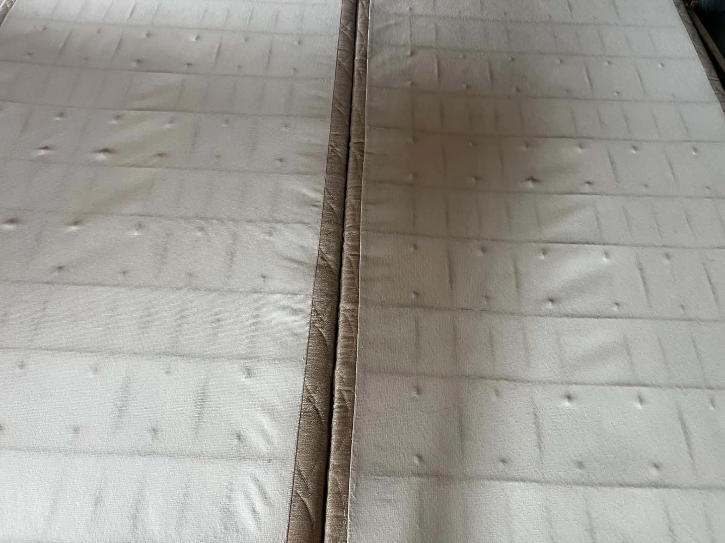King mattress with box spring seat/free delivery - photo 5