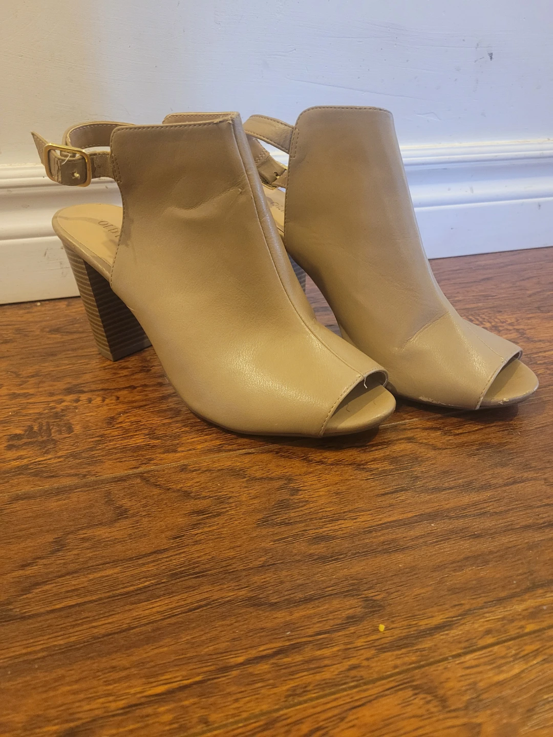 Old Navy Peep Toe Heeled Booties Size 7 - photo 2