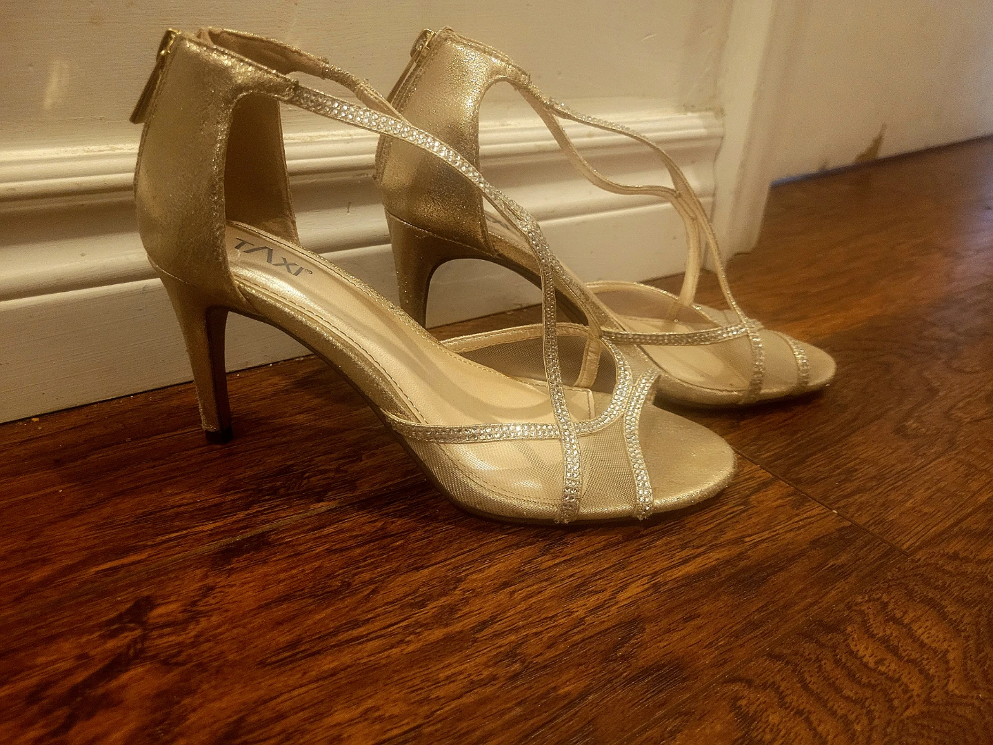 Gold Sparkly event/dance heels - photo 2