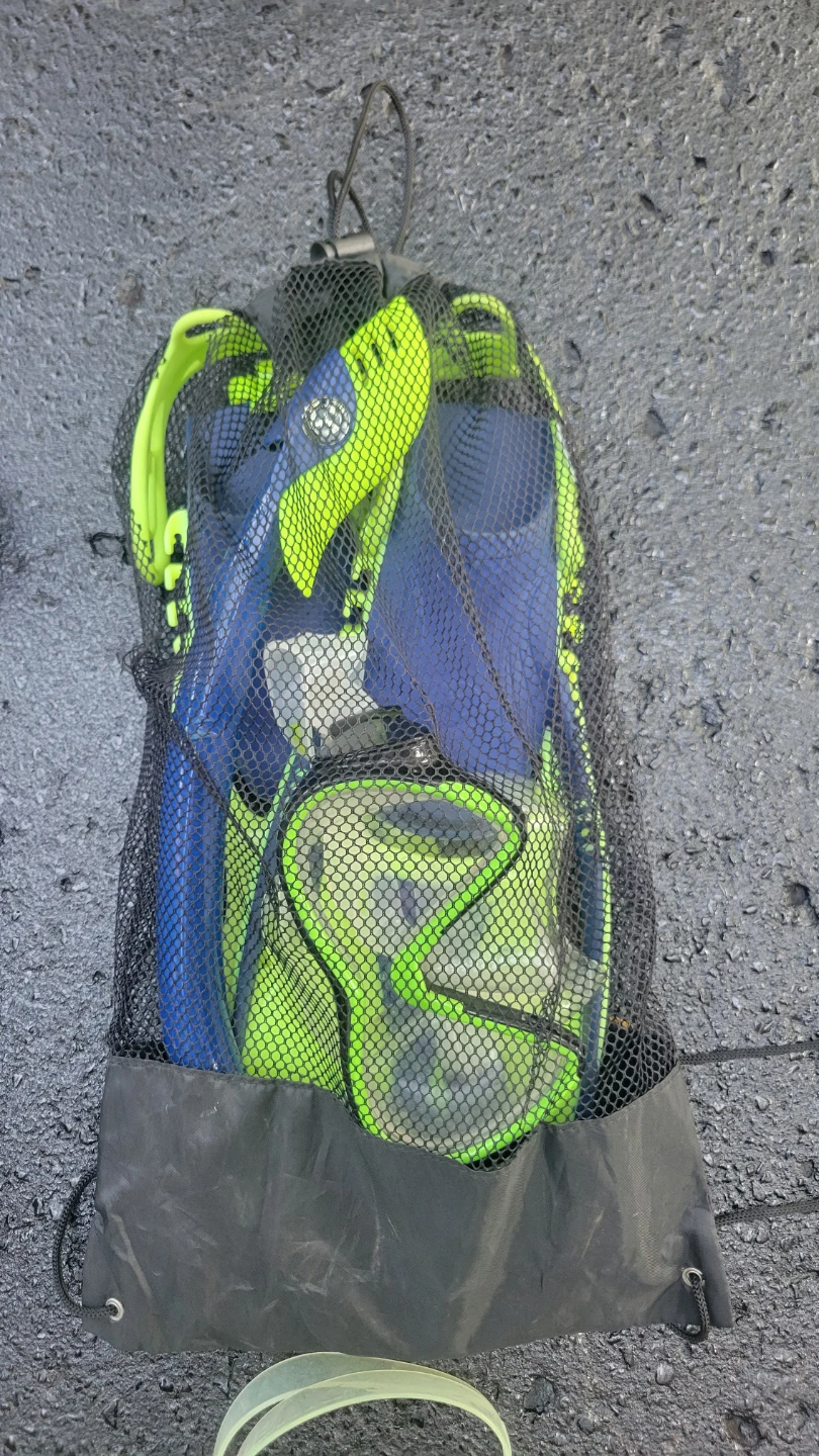 U.S. Divers Snorkel Set with Mask, Snorkel, and Fins - photo 2