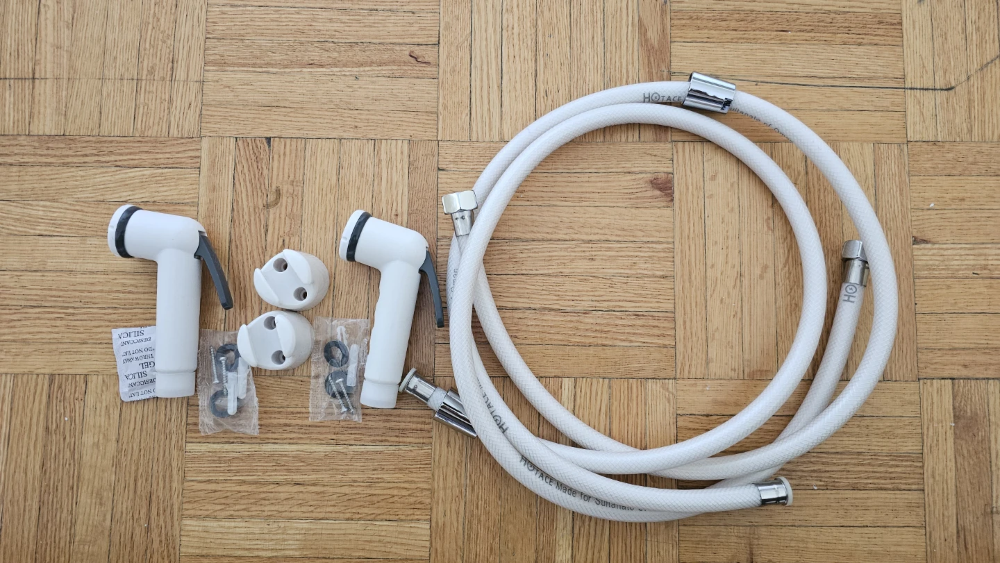 Brand new Bidet Sprayer Set with Hose and Mounts