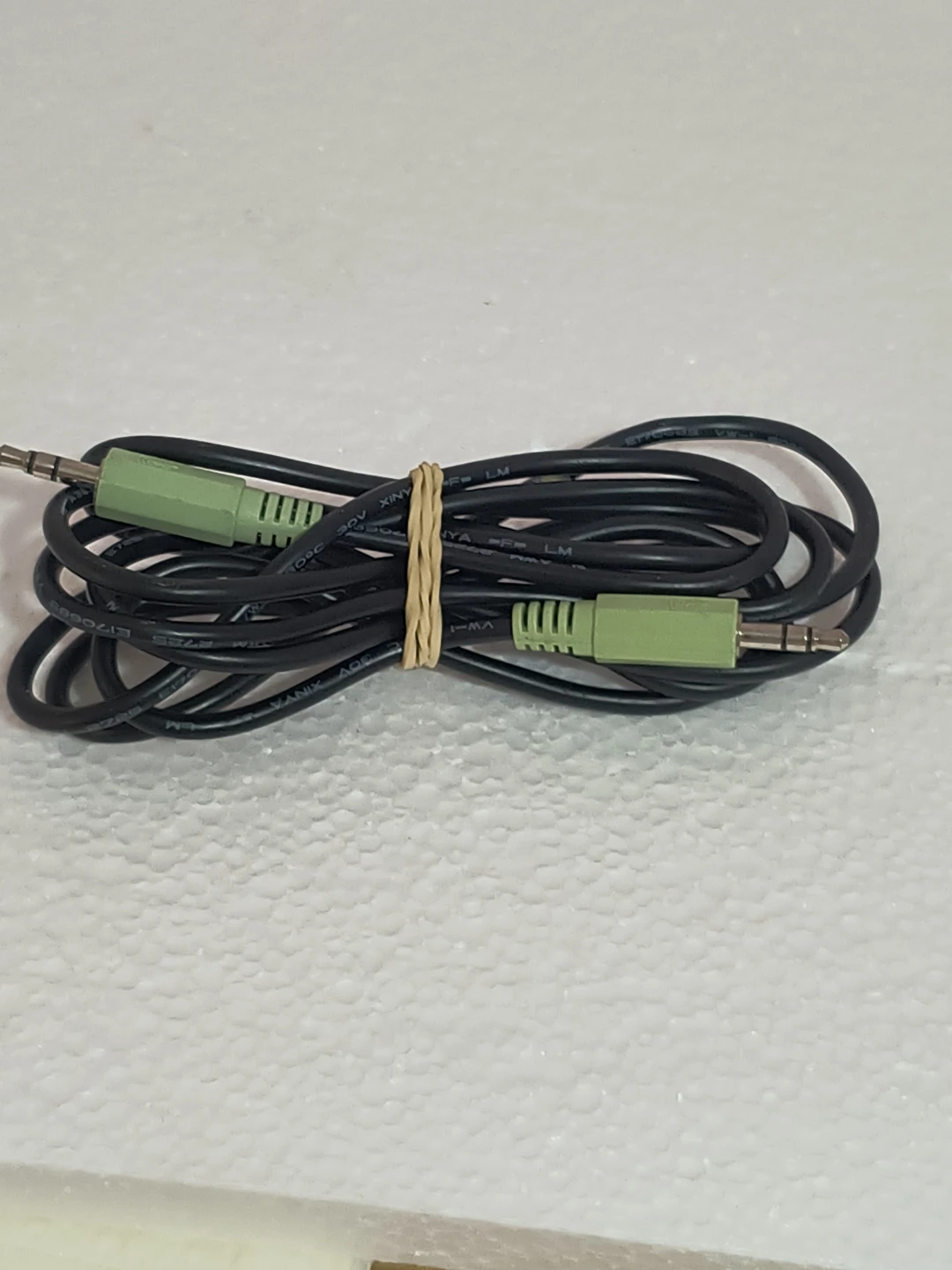 3.5mm Audio Cable - photo 2