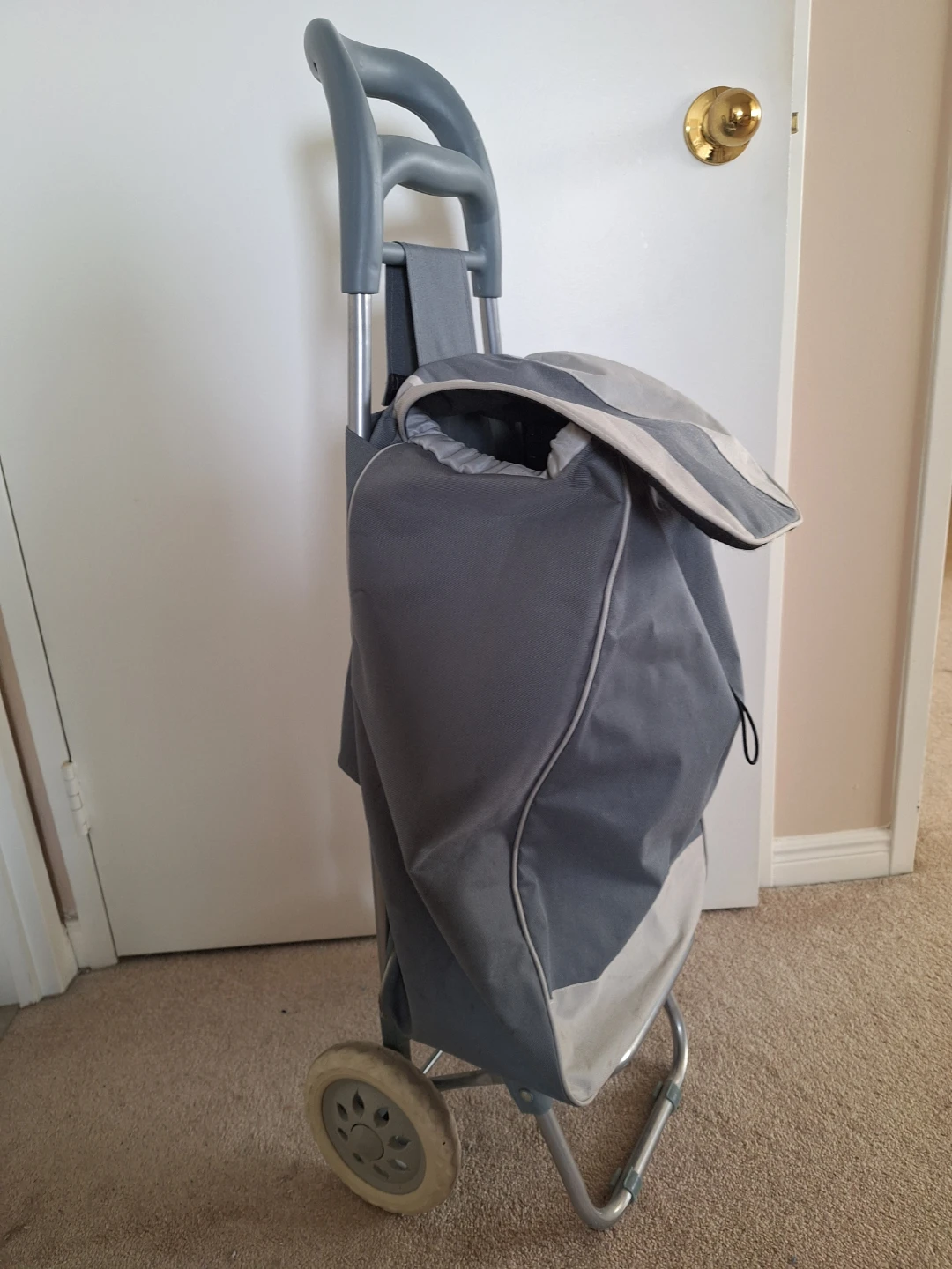 Grey rolling shopping trolley with drawstring - photo 2