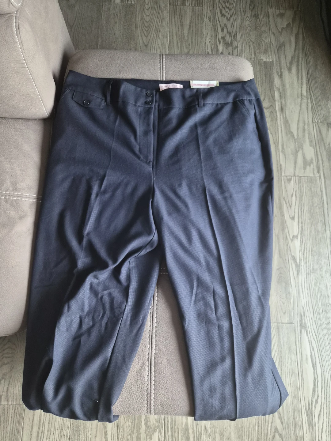 Penningtons Women's Curvy Fit Straight Leg Pants Size 22