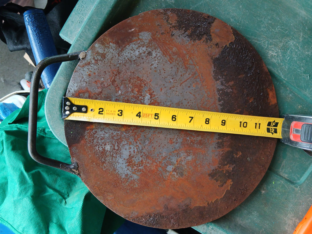 Round Griddle with Handle
