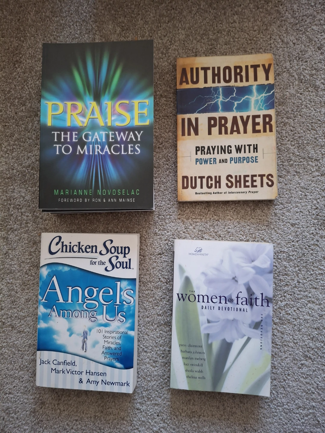 Lot of 4 Christian Books ✝️