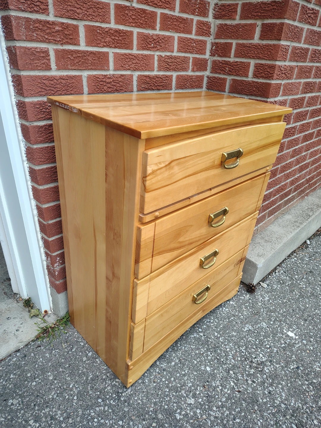 Light Wood 4-Drawer Dresser - photo 2