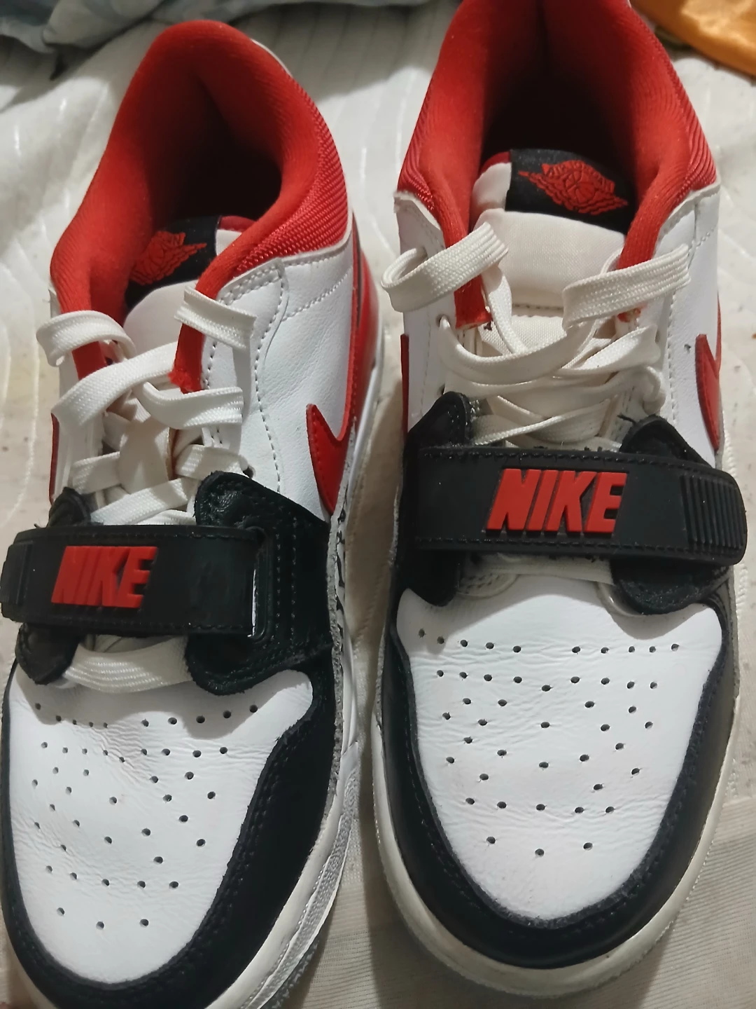Jordan Air 3 Retro TD Size 5.5Y Sneakers - photo 3