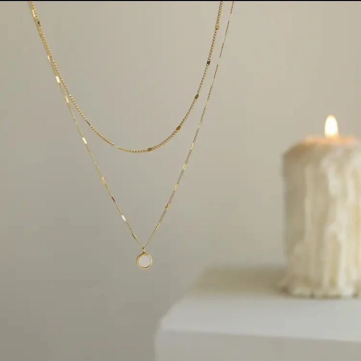 (BRAND NEW) Layered Necklace with Pendant - photo 4