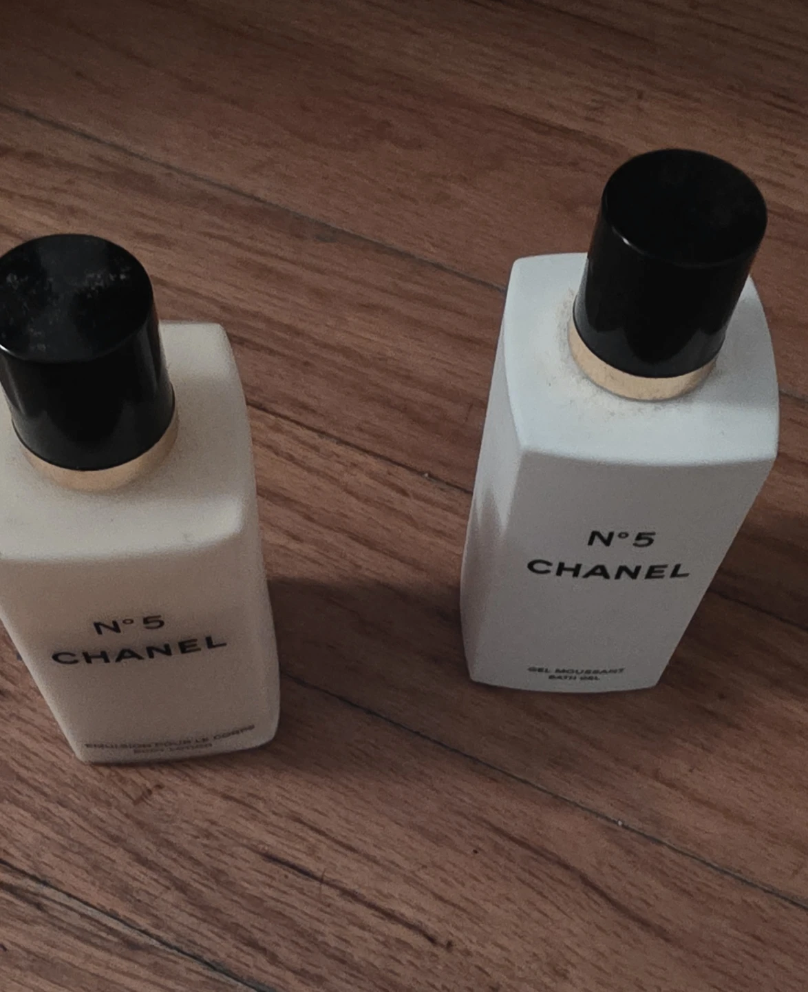 Chanel N°5 Body Lotion & Bath Gel Set - photo 4