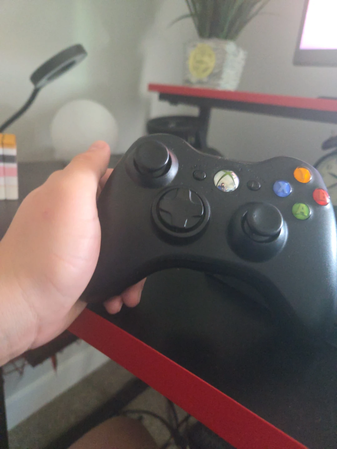 Black Microsoft Xbox 360 Wireless Controller