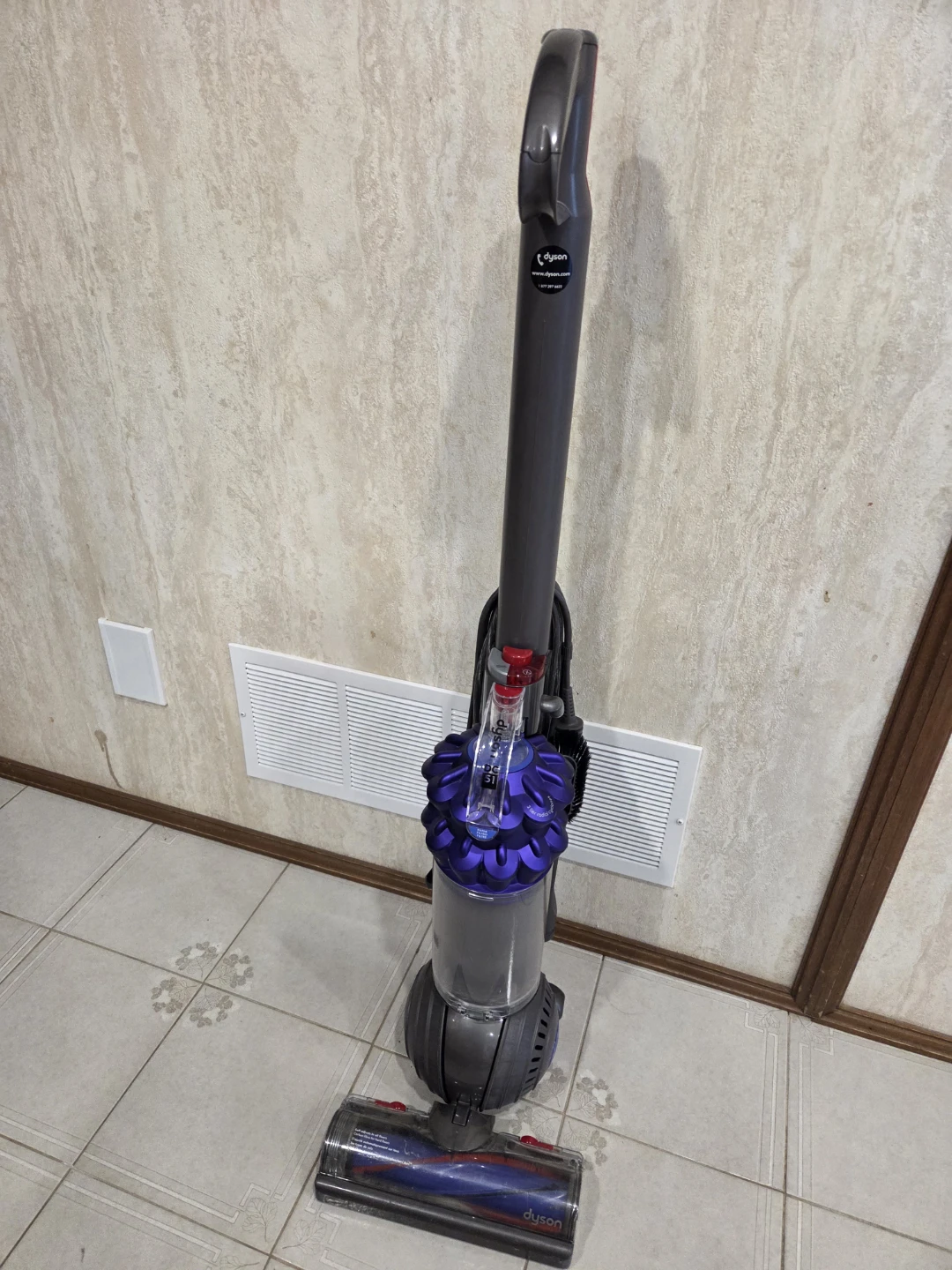 Dyson Upright Vacuum Cleaner
