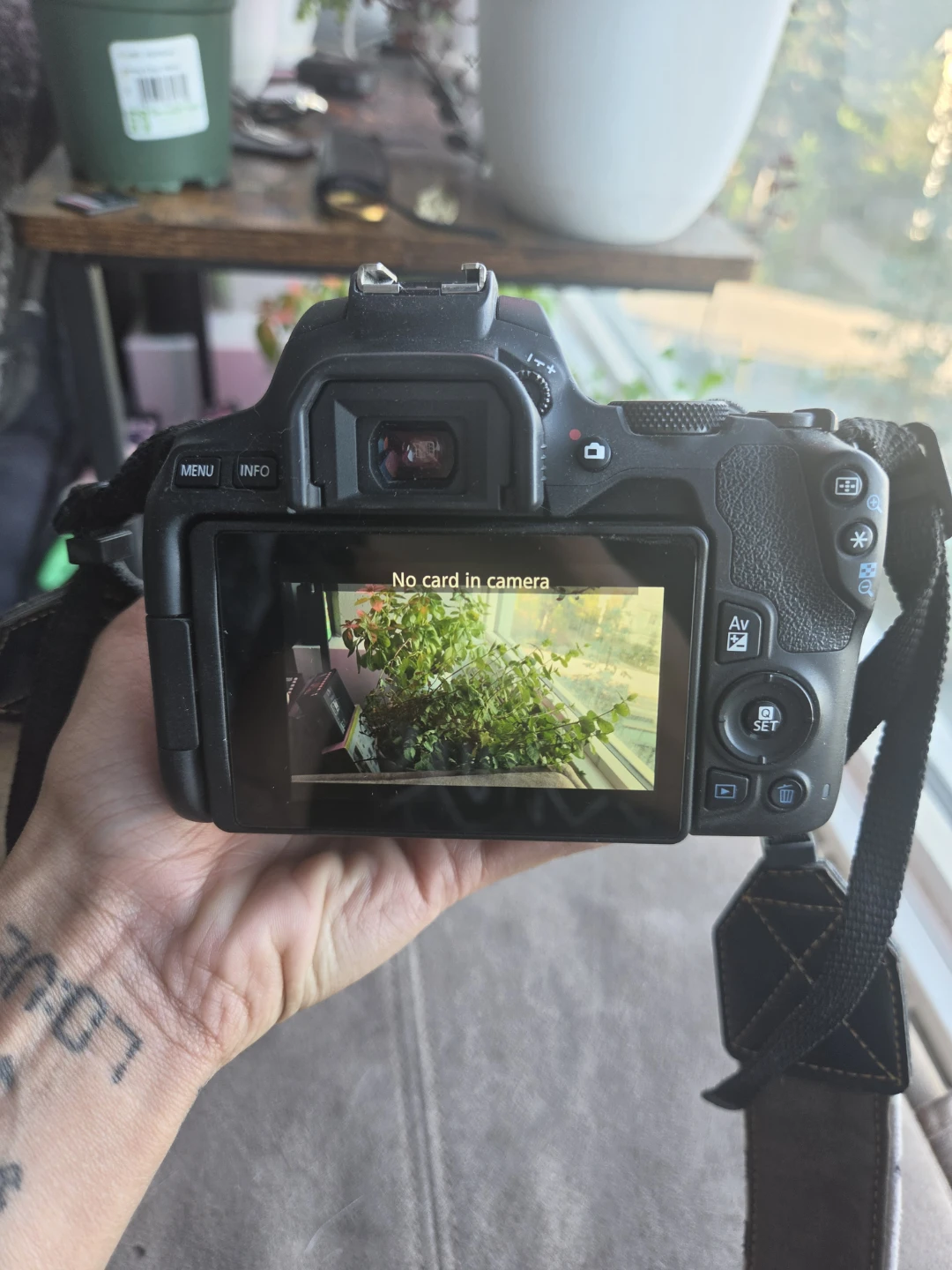 Canon EOS 250D DSLR Camera - photo 4