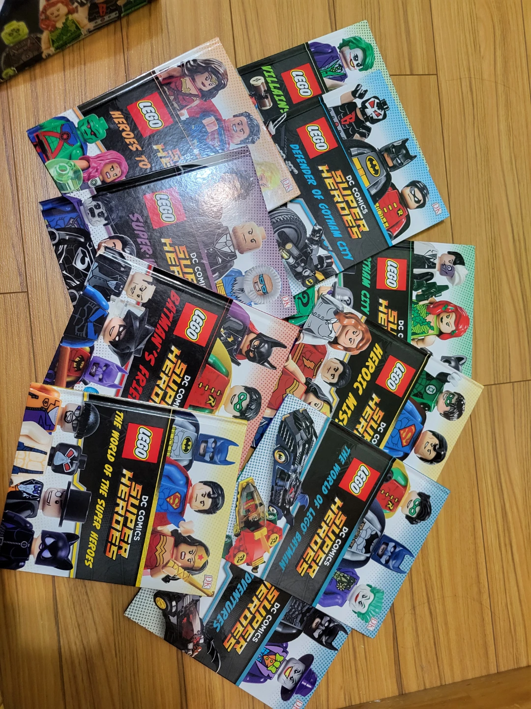 LEGO DC Comics Super Heroes Collection Books - photo 2