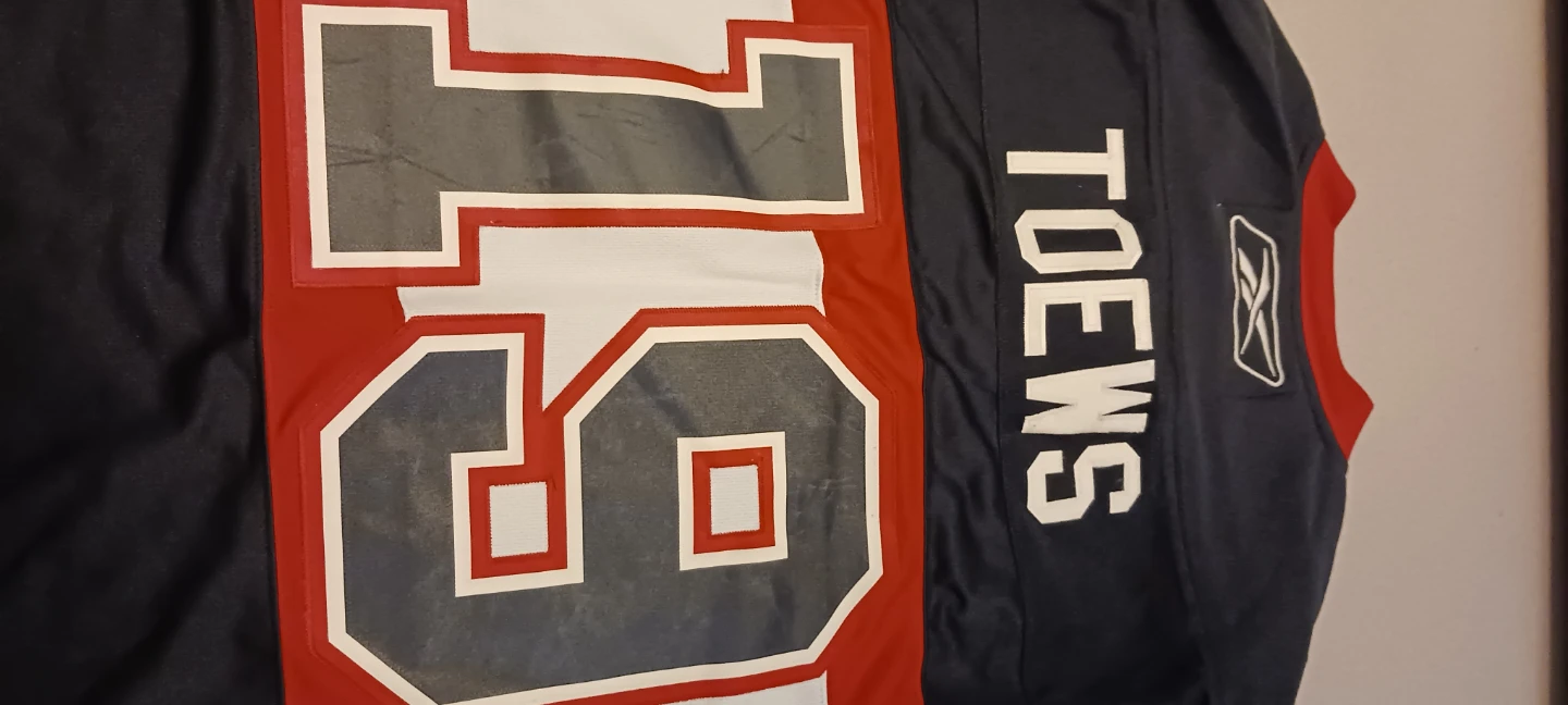 Chicago Blackhawks Jersey and Hoodie - photo 5
