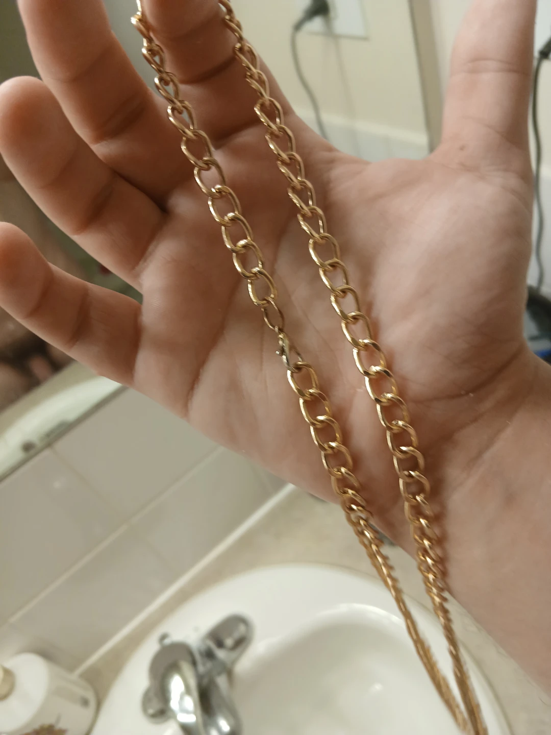Gold coloured chain necklace