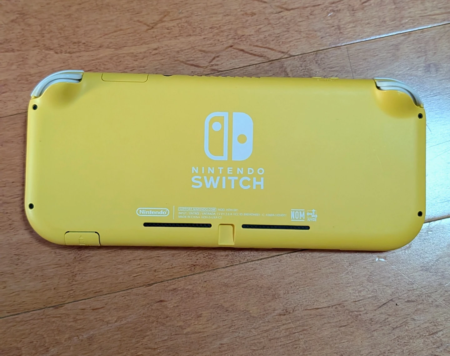 Yellow Nintendo Switch Lite - photo 5